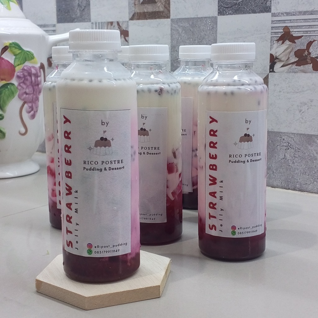 Strawberry Jelly Milk